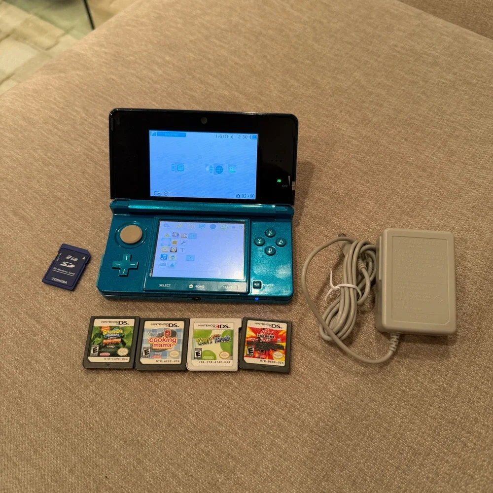 Nintendo 3DS Aqua Blue Console Bundle Charger 4 Games SD Card Tested No Stylus